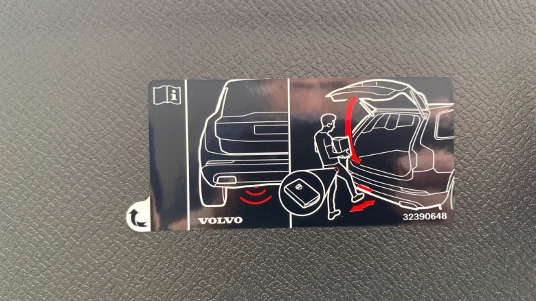 Volvo XC90 2.0 T8 PHEV Plus Dark 5dr AWD Geartronic Estate